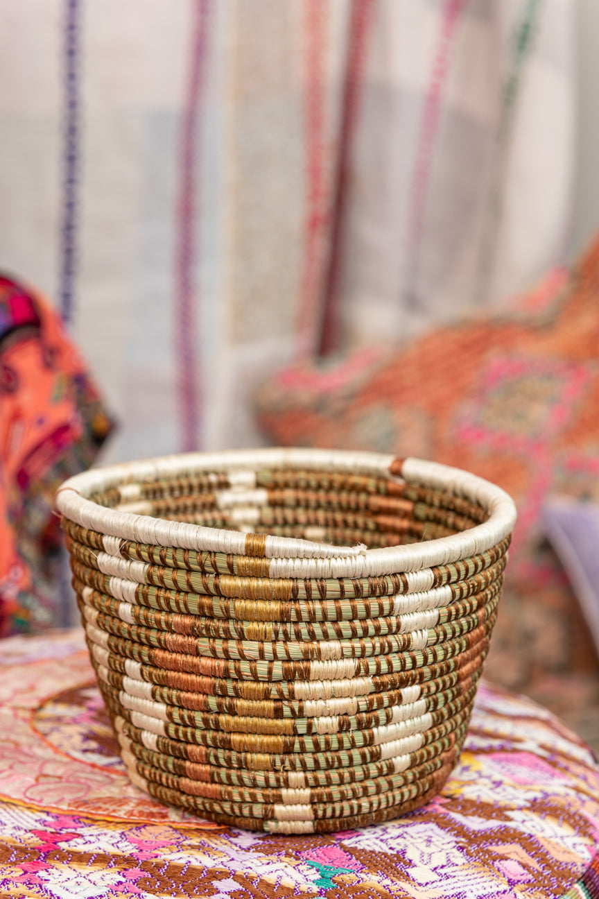 Handwoven Planter Basket Desert Sand