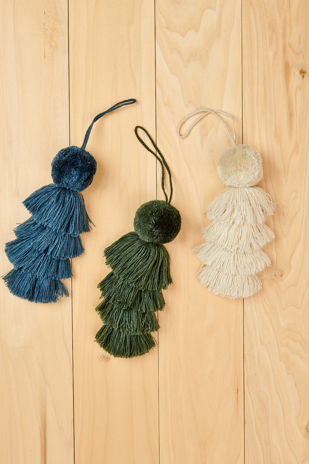 Pom Pom Tassel Ivory